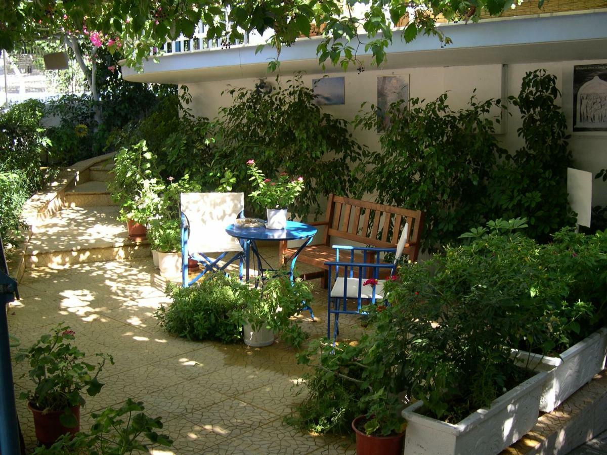 Seaview - Selfcatering Apartment - Helen No 2 Xiropigado Eksteriør billede