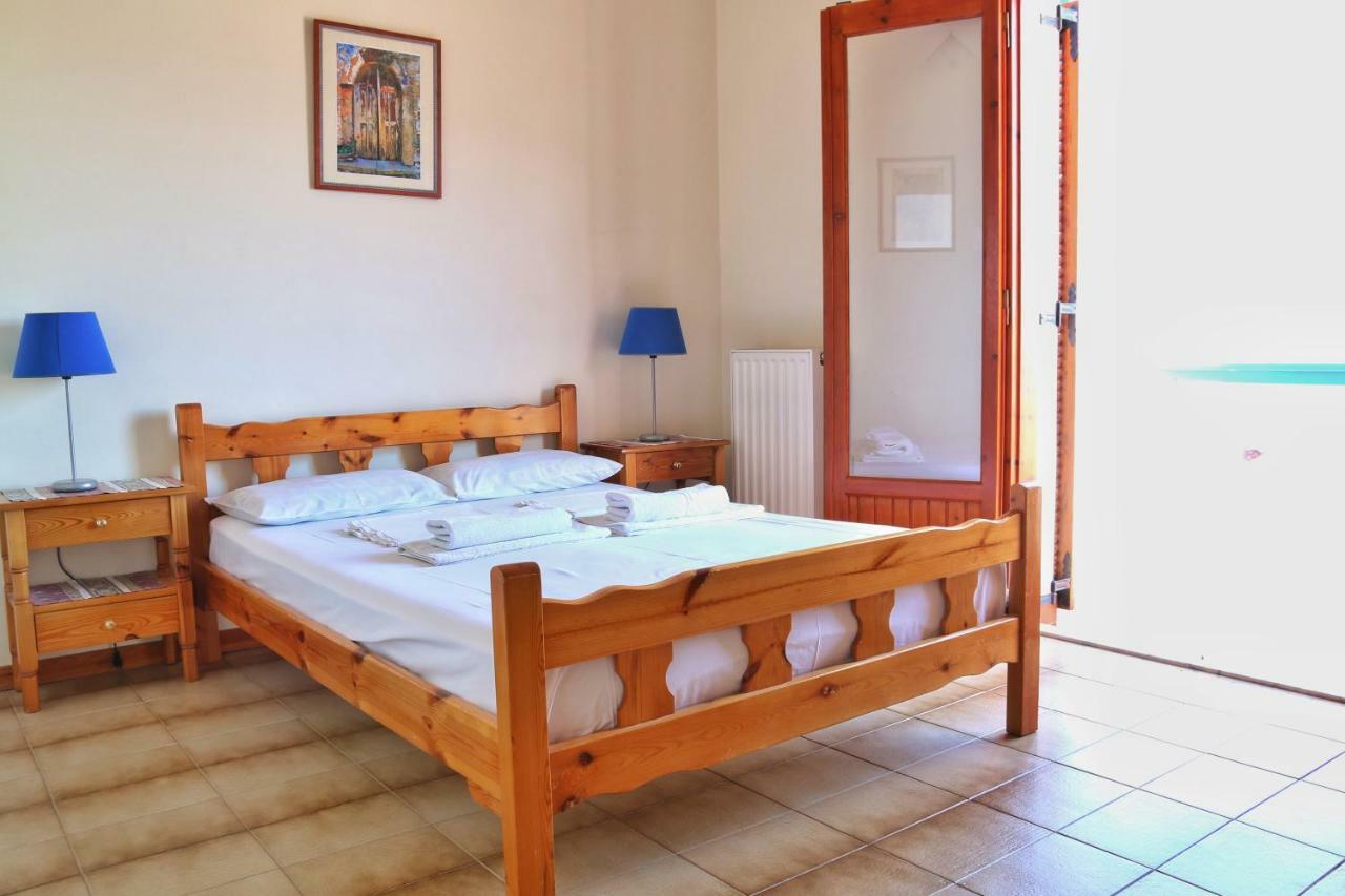 Seaview - Selfcatering Apartment - Helen No 2 Xiropigado Eksteriør billede